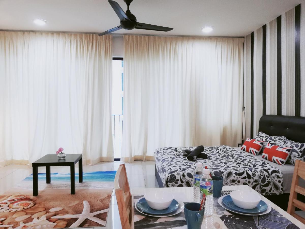 Peanut Butter Homestay - Trefoil Setia Alam Шах Алам Екстериор снимка