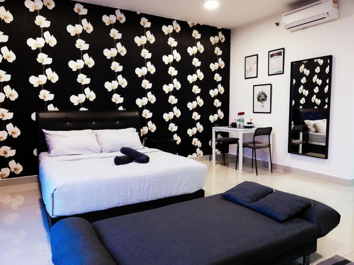 Peanut Butter Homestay - Trefoil Setia Alam Шах Алам Екстериор снимка